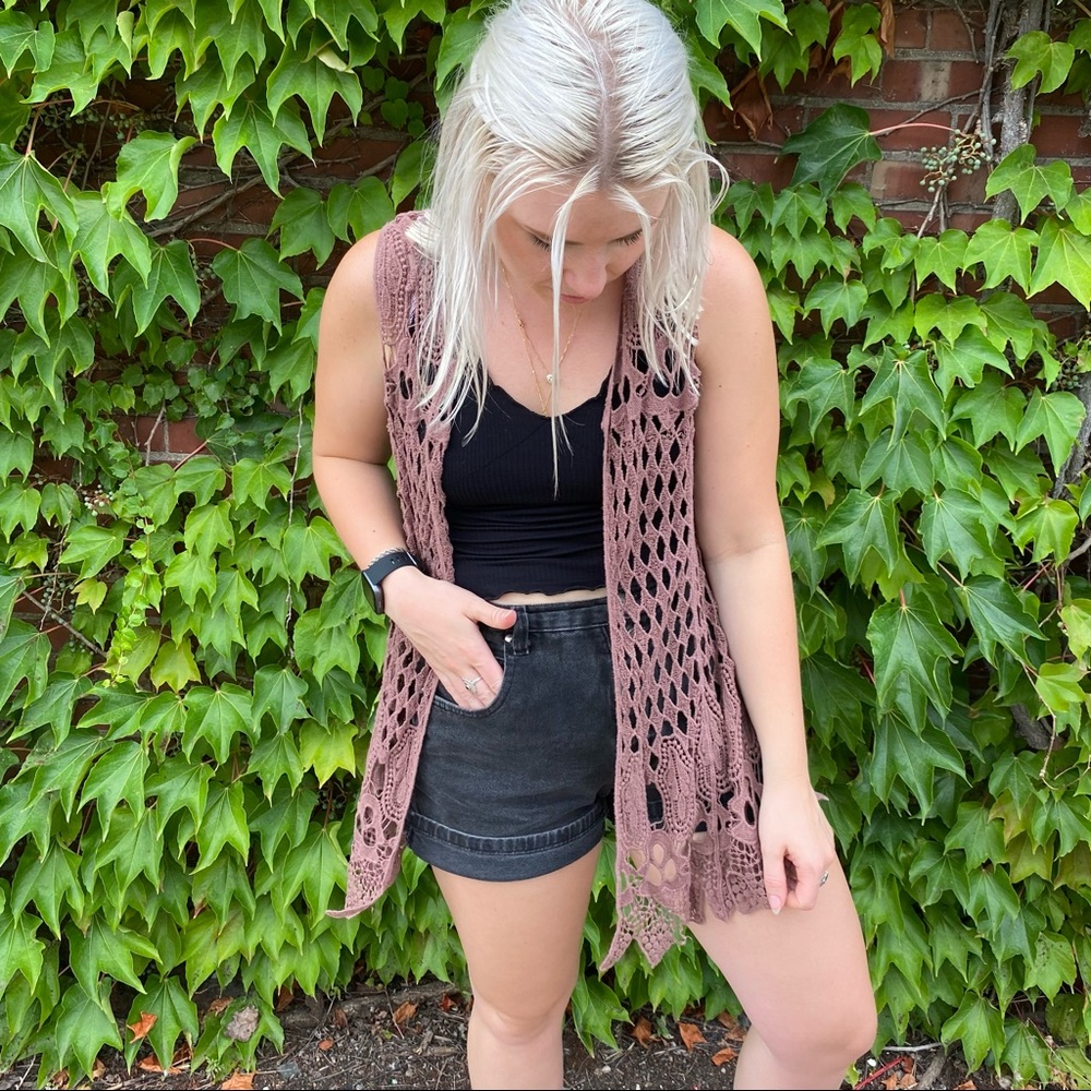 Boho Knit Vest Crochet - Picture 1 of 6